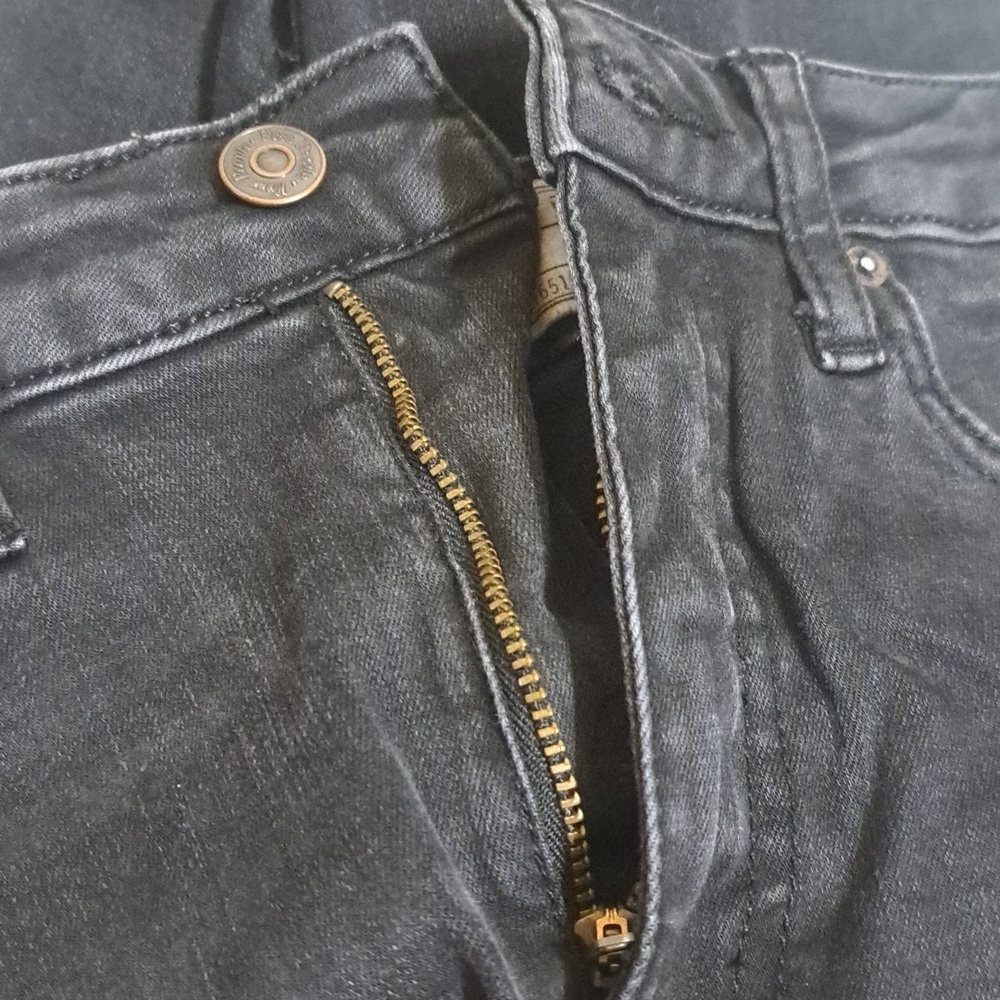 FREE PEOPLE sz 27 black jeans with boot straps, $148.00 - Picture 5 of 7